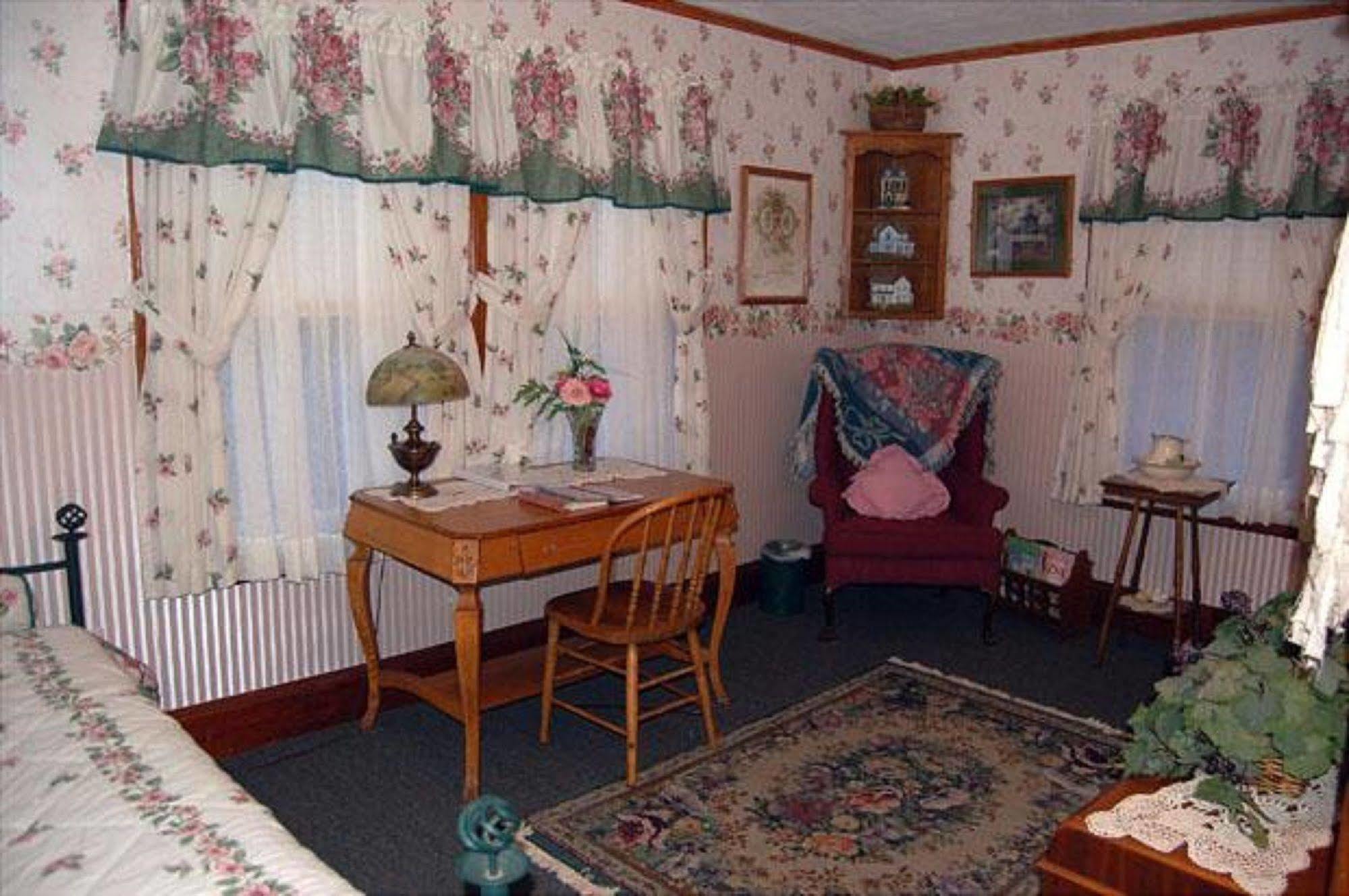 Atlantic Birches Inn B&B Old Orchard Beach Exterior photo
