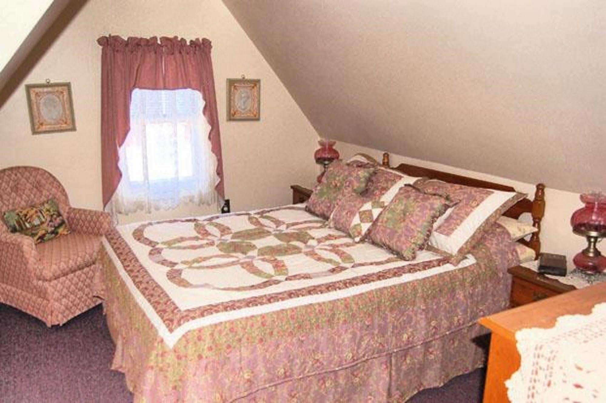 Atlantic Birches Inn B&B Old Orchard Beach Exterior photo